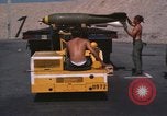 Standbild Crew von B-52D Flugzeuge Thailand, 1970, aus Sekunde 29 historischem Filmmaterial Videoclip 65675068370