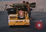 Standbild Crew von B-52D Flugzeuge Thailand, 1970, aus Sekunde 34 historischem Filmmaterial Videoclip 65675068370