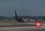 Standbild B-52D Stratofortress Thailand, 1970, aus Sekunde 41 historischem Filmmaterial Videoclip 65675068371