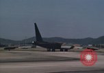 Standbild B-52D Stratofortress Thailand, 1970, aus Sekunde 45 historischem Filmmaterial Videoclip 65675068371
