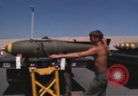 Standbild Crew von B-52D Flugzeuge Thailand, 1970, aus Sekunde 11 historischem Filmmaterial Videoclip 65675068372