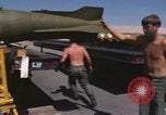 Standbild Crew von B-52D Flugzeuge Thailand, 1970, aus Sekunde 55 historischem Filmmaterial Videoclip 65675068372