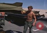 Standbild Crew von B-52D Flugzeuge Thailand, 1970, aus Sekunde 56 historischem Filmmaterial Videoclip 65675068372