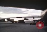 Image Équipage de B-52D aircraft en Thaïlande, 1970, de la seconde 38 séquences d'archives historiques vidéo 65675068375