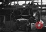 Immagine di Automobile linea di assemblaggio United States USA, 1929, secondo 13 filmato di repertorio 65675068383