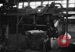 Immagine di Automobile linea di assemblaggio United States USA, 1929, secondo 14 filmato di repertorio 65675068383