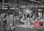 Immagine di Automobile linea di assemblaggio United States USA, 1929, secondo 14 filmato di repertorio 65675068384