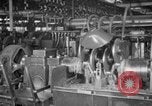 Immagine di Automobile linea di assemblaggio United States USA, 1929, secondo 17 filmato di repertorio 65675068384