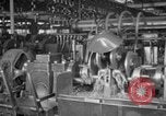 Immagine di Automobile linea di assemblaggio United States USA, 1929, secondo 18 filmato di repertorio 65675068384