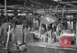 Immagine di Automobile linea di assemblaggio United States USA, 1929, secondo 23 filmato di repertorio 65675068384