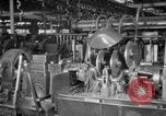Immagine di Automobile linea di assemblaggio United States USA, 1929, secondo 27 filmato di repertorio 65675068384