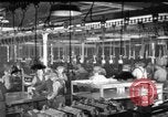 Immagine di Automobile linea di assemblaggio United States USA, 1929, secondo 3 filmato di repertorio 65675068386