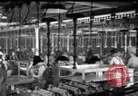 Immagine di Automobile linea di assemblaggio United States USA, 1929, secondo 13 filmato di repertorio 65675068386
