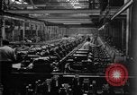 Immagine di Automobile linea di assemblaggio United States USA, 1929, secondo 36 filmato di repertorio 65675068386