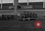 Standbild Verschrottung alter Automobile United States USA, 1930, aus Sekunde 15 historischem Filmmaterial Videoclip 65675068387