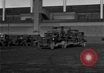 Standbild Verschrottung alter Automobile United States USA, 1930, aus Sekunde 16 historischem Filmmaterial Videoclip 65675068387