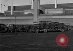 Standbild Verschrottung alter Automobile United States USA, 1930, aus Sekunde 23 historischem Filmmaterial Videoclip 65675068387
