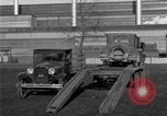 Standbild Verschrottung alter Automobile United States USA, 1930, aus Sekunde 54 historischem Filmmaterial Videoclip 65675068387