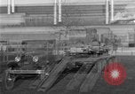 Standbild Verschrottung alter Automobile United States USA, 1930, aus Sekunde 59 historischem Filmmaterial Videoclip 65675068387