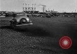 Immagine di La prova di guida le automobili Ford United States USA, 1932, secondo 19 filmato di repertorio 65675068390