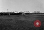 Immagine di La prova di guida le automobili Ford United States USA, 1932, secondo 25 filmato di repertorio 65675068390