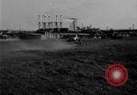 Immagine di La prova di guida le automobili Ford United States USA, 1932, secondo 33 filmato di repertorio 65675068390