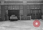 Standbild militärischen gepanzerte Fahrzeuge United States USA, 1944, aus Sekunde 1 historischem Filmmaterial Videoclip 65675068391