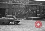 Standbild militärischen gepanzerte Fahrzeuge United States USA, 1944, aus Sekunde 16 historischem Filmmaterial Videoclip 65675068391