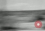 Standbild flat net United States USA, 1942, aus Sekunde 14 historischem Filmmaterial Videoclip 65675068406
