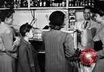 Standbild Fleisch shop United States USA, 1946, aus Sekunde 7 historischem Filmmaterial Videoclip 65675068408
