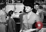 Standbild Fleisch shop United States USA, 1946, aus Sekunde 8 historischem Filmmaterial Videoclip 65675068408