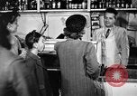 Standbild Fleisch shop United States USA, 1946, aus Sekunde 9 historischem Filmmaterial Videoclip 65675068408