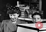 Standbild Fleisch shop United States USA, 1946, aus Sekunde 16 historischem Filmmaterial Videoclip 65675068408