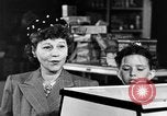 Standbild Fleisch shop United States USA, 1946, aus Sekunde 18 historischem Filmmaterial Videoclip 65675068408