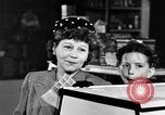 Standbild Fleisch shop United States USA, 1946, aus Sekunde 35 historischem Filmmaterial Videoclip 65675068408