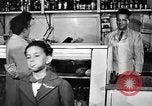 Standbild Fleisch shop United States USA, 1946, aus Sekunde 39 historischem Filmmaterial Videoclip 65675068408
