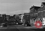 Standbild Blick auf Main Street in Madison Wisconsin Madison Wisconsin USA, 1946, aus Sekunde 10 historischem Filmmaterial Videoclip 65675068409
