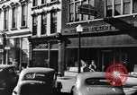 Standbild Blick auf Main Street in Madison Wisconsin Madison Wisconsin USA, 1946, aus Sekunde 31 historischem Filmmaterial Videoclip 65675068409