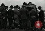 Standbild elektrische Experiment United States USA, 1916, aus Sekunde 29 historischem Filmmaterial Videoclip 65675068417