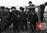 Standbild elektrische Experiment United States USA, 1916, aus Sekunde 43 historischem Filmmaterial Videoclip 65675068417