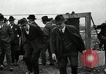 Standbild elektrische Experiment United States USA, 1916, aus Sekunde 44 historischem Filmmaterial Videoclip 65675068417