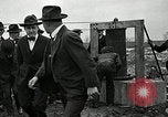 Standbild elektrische Experiment United States USA, 1916, aus Sekunde 45 historischem Filmmaterial Videoclip 65675068417