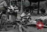 Standbild Seminole Native American Indian Village Florida United States USA, 1919, aus Sekunde 36 historischem Filmmaterial Videoclip 65675068420
