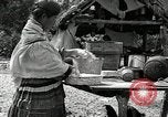 Standbild Seminole Native American Indian Village Florida United States USA, 1919, aus Sekunde 49 historischem Filmmaterial Videoclip 65675068420