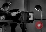 Standbild Kriminalpolizei Frankfurt Deutschland, 1954, aus Sekunde 13 historischem Filmmaterial Videoclip 65675068429