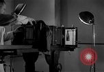Standbild Kriminalpolizei Frankfurt Deutschland, 1954, aus Sekunde 17 historischem Filmmaterial Videoclip 65675068429