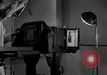 Standbild Kriminalpolizei Frankfurt Deutschland, 1954, aus Sekunde 19 historischem Filmmaterial Videoclip 65675068429