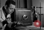 Standbild Kriminalpolizei Frankfurt Deutschland, 1954, aus Sekunde 31 historischem Filmmaterial Videoclip 65675068429