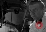 Standbild Kriminalpolizei Frankfurt Deutschland, 1954, aus Sekunde 59 historischem Filmmaterial Videoclip 65675068429