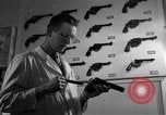 Standbild Kriminalpolizei Frankfurt Deutschland, 1954, aus Sekunde 5 historischem Filmmaterial Videoclip 65675068430